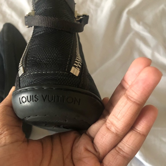 Louis Vuitton High top shoes - Picture 7 of 7